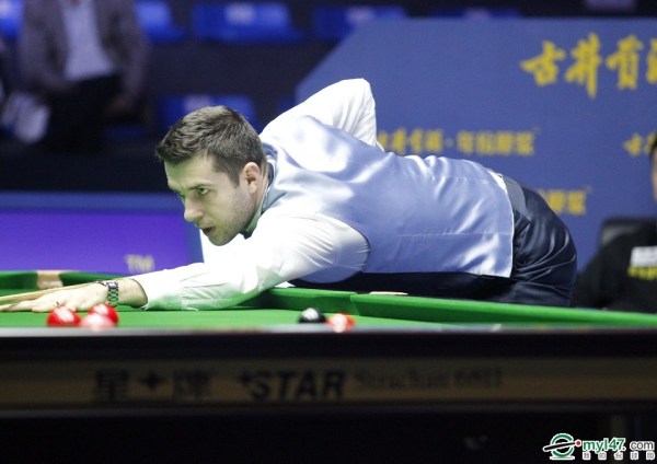 这种背景使 这种背景使